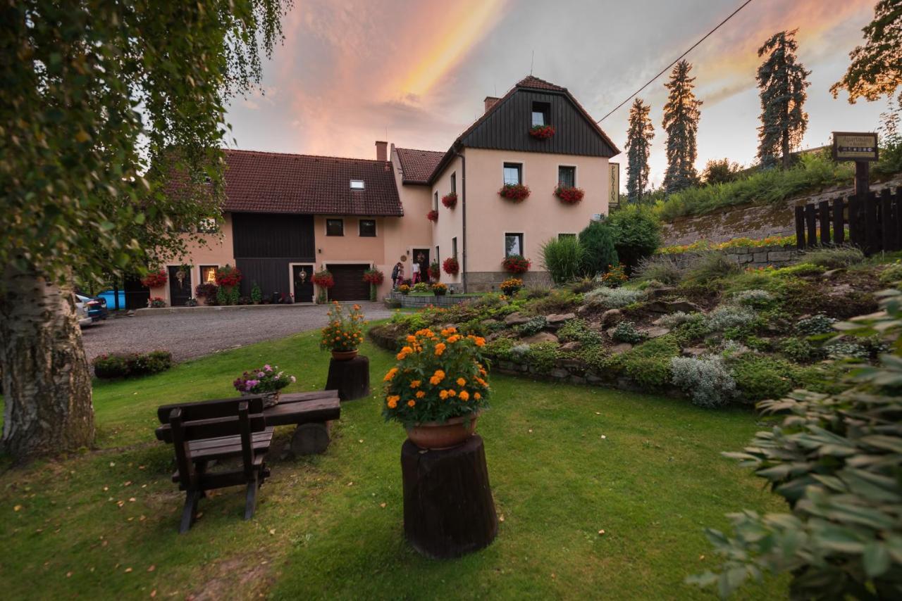 Apartmany Adrspach " U Kozaru " Teplice nad Metuji Bagian luar foto
