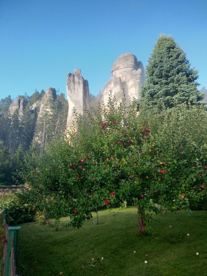 Apartmany Adrspach " U Kozaru " Teplice nad Metuji Bagian luar foto