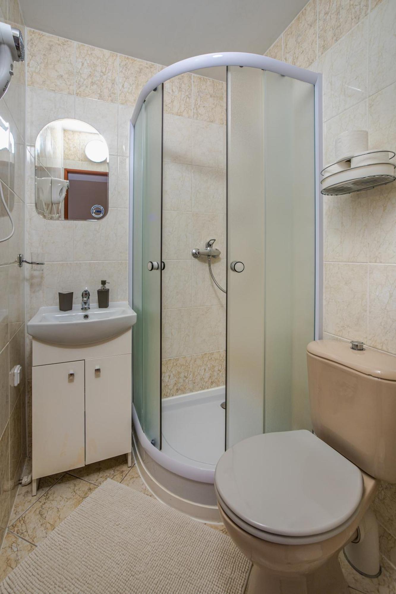 Apartmany Adrspach " U Kozaru " Teplice nad Metuji Bagian luar foto